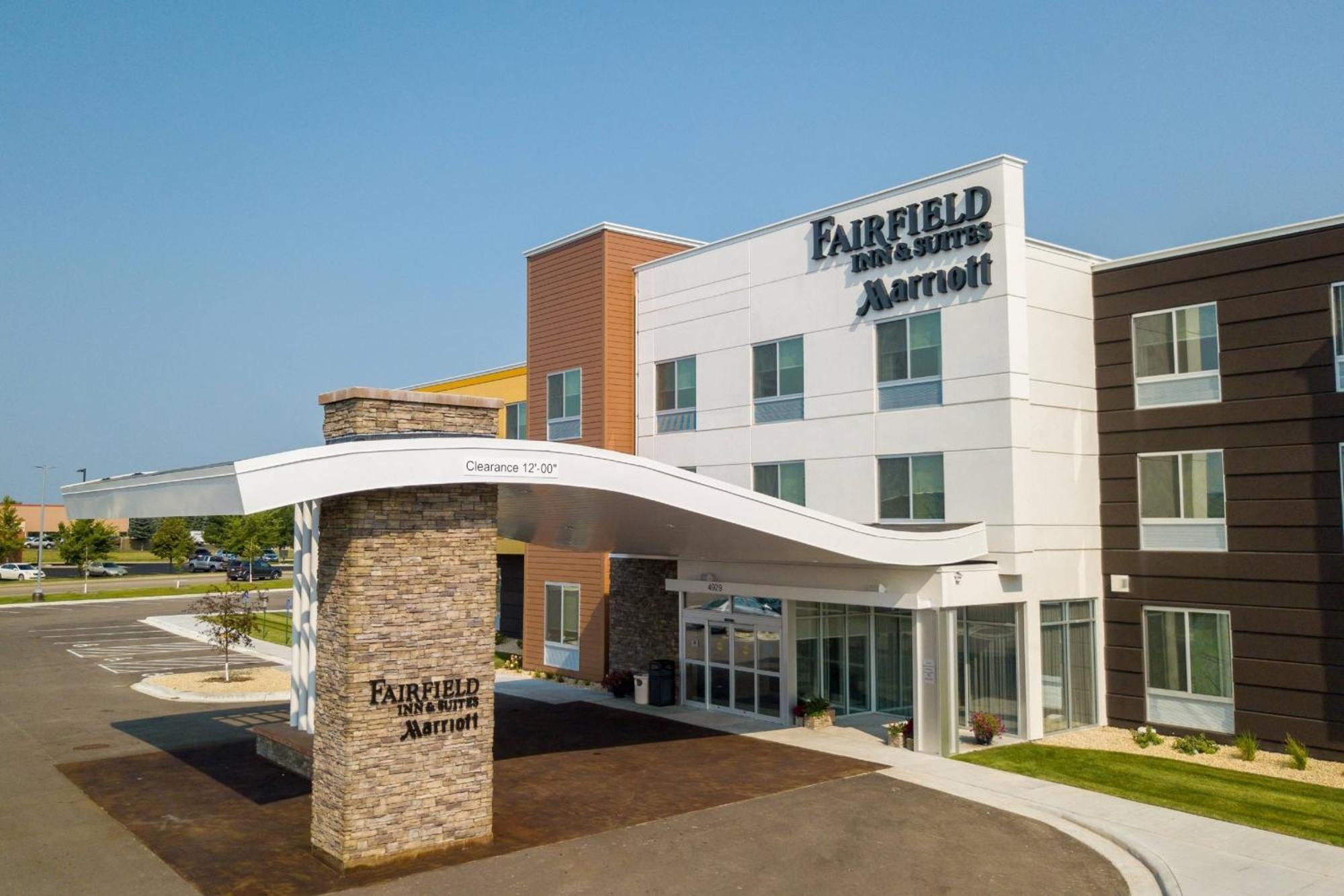 Fairfield Inn & Suites By Marriott Alexandria Exterior photo